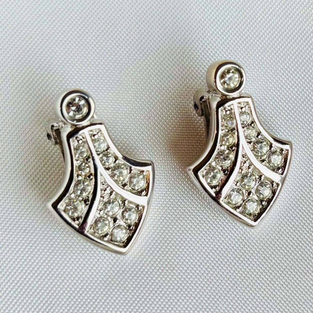 CHRISTIAN DIOR Vintage 80’s Art Deco Crystal Pavé Clip On Earrings Silver w/ Box